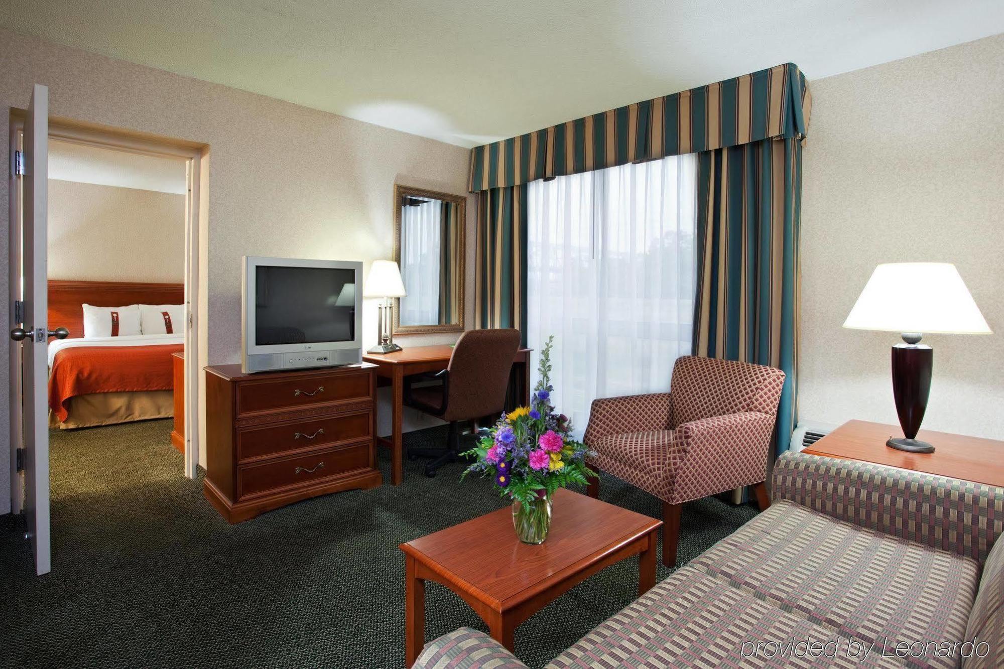 Holiday Inn Cincinnati-Riverfront By Ihg Ковингтон Экстерьер фото